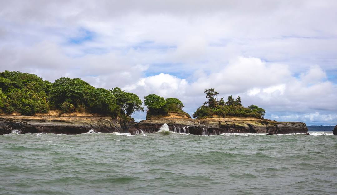 Pantai Sungai Suci [Foto: Istimewa]
