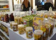 UMKM Padang Unjuk Gigi di Festival Kulek-Kulek, Harga Mulai Rp2.000!