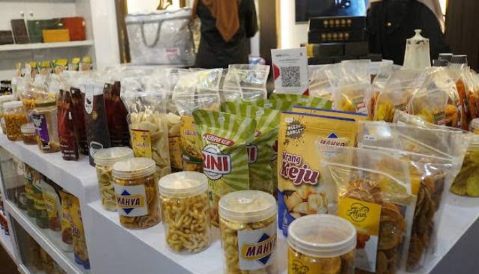 UMKM Padang Unjuk Gigi di Festival Kulek-Kulek, Harga Mulai Rp2.000!