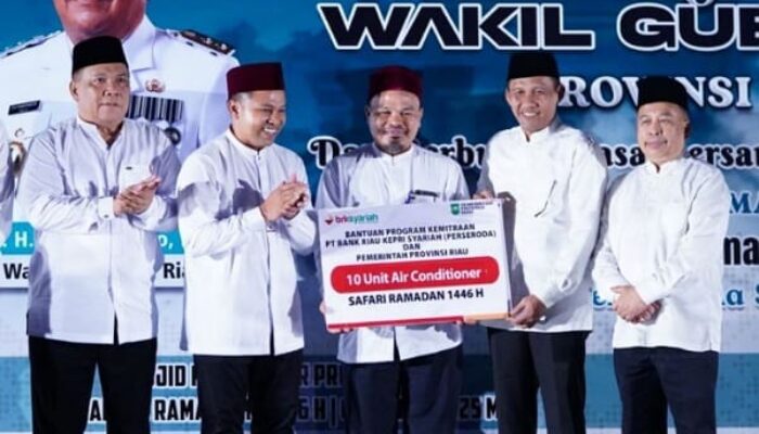 Pemprov Riau Salurkan Bantuan CSR untuk Masjid dan Yayasan dalam Safari Ramadan