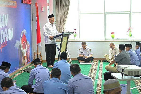 Gubernur Sumbar, Mahyeldi pada acara di Bank Nagari. (Foto: Istimewa)