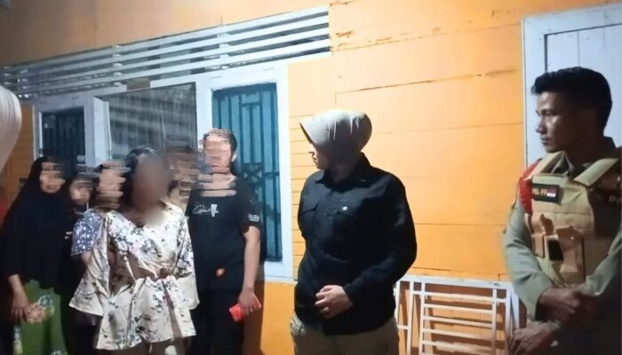 Remaja Linglung Ditemukan di Kuranji, Satpol PP Padang Berikan Pertolongan
