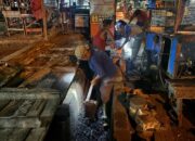 DPUPR Padang Keruk Drainase Malam Hari untuk Atasi Genangan