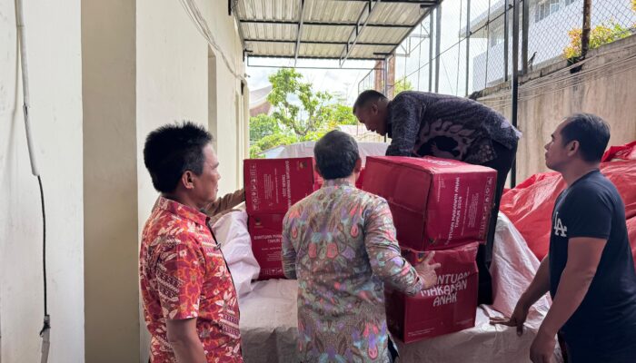 Pemprov Sumbar Salurkan 534 Kg Beras dan Kebutuhan Logistik untuk Warga Terdampak Banjir di Palangai Gadang