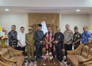 Gubernur Mahyeldi Sambut Kedatangan Danrem 032/Wirabraja yang Baru di VIP Bandara