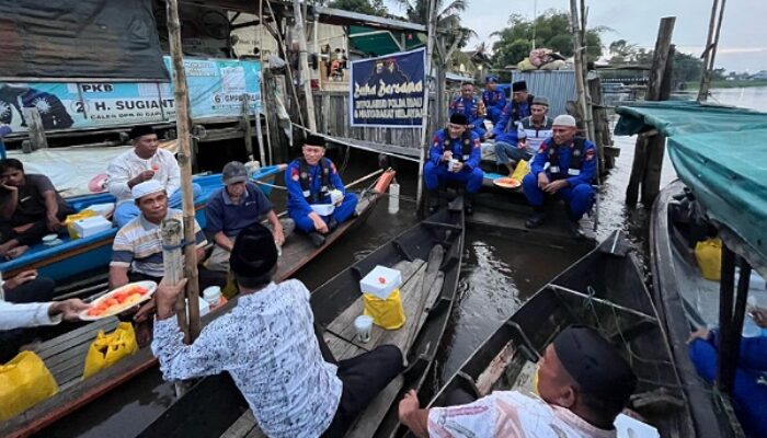Ditpolairud Polda Riau Gelar Buka Puasa Bersama Nelayan Sungai Siak