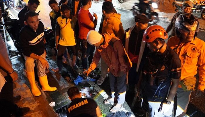 Drainase Tersumbat, Hujan Deras Sebabkan Banjir di Padang Panjang