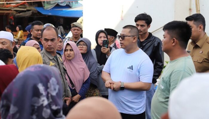 Pemko Padang Panjang Tertibkan PKL, Area Parkir Pasar Pusat Kembali Difungsikan