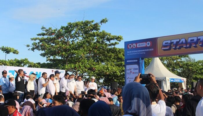 Fun Walk Gebu Minang, Pasukan Oranye Padang Dapat Hadiah Umrah