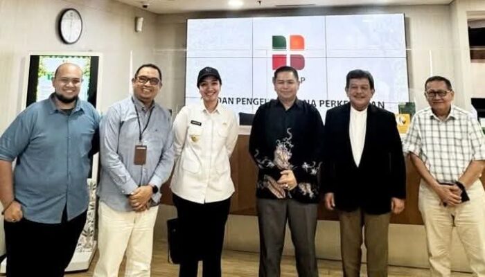 Bupati Dharmasraya Temui BPDPKS, Bahas Masa Depan Petani Sawit