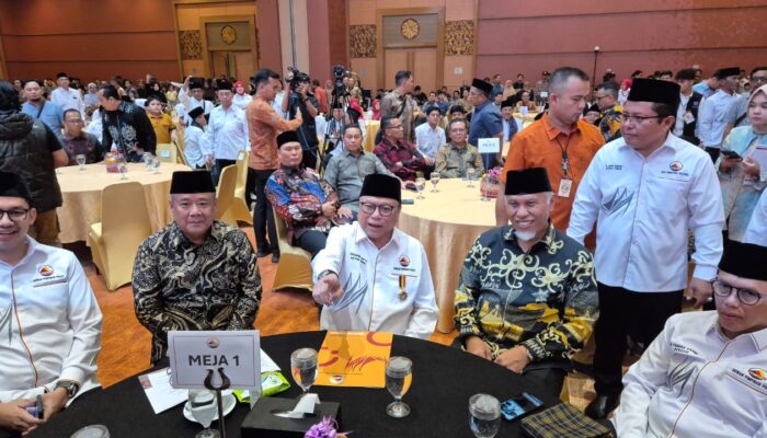 Ajakan Gubernur Mahyeldi untuk Memperkuat Bank Nagari, Mendapat Dukungan dari Ketua Umum DPP Gebu Minang