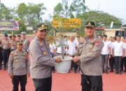 Hadiah Ulang Tahun Bernuansa Hijau, Kapolres Rohil Dapat Bibit Pohon dari Kapolda Riau