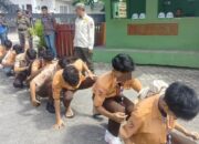 Satpol PP Padang Gerebek Warung, 12 Pelajar Nongkrong Saat Jam Sekolah