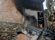 Gudang Terbakar di Pauh, Aset Rp350 Juta Berhasil Diselamatkan
