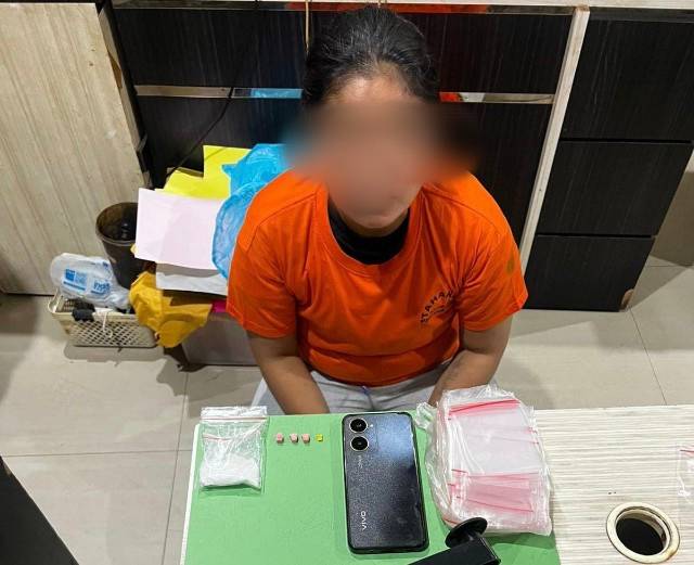 Panik Saat Digerebek, Wanita di Pekanbaru Sembunyikan Sabu di Kemaluan. (Ist)