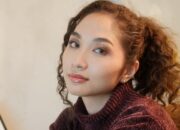 Roziana Cindy Kembali Menyentuh Hati Lewat Single Terbaru “Tinggalkan Luka”