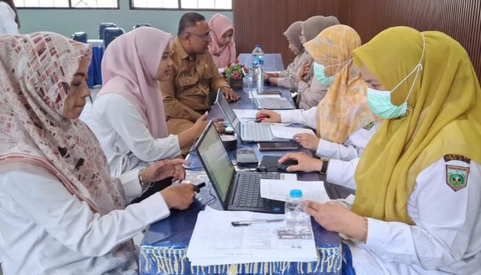 Camat PPB Gandeng Puskesmas Kebun Sikolos Gelar Pemeriksaan Kesehatan Gratis
