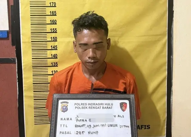 Foto pelaku rudapaksa IRT ditangkap. (ist)