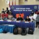 Konferensi pers Lanal Dumai bersama BP3MI Riau dan Polda Riau terkait penggagalan pengiriman 19 PMI ilegal ke Malaysia. (Ist)