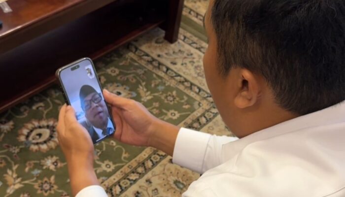 Wagub Sumbar Telepon Mendikti Saintek, Tawarkan 3 Lokasi Sekolah Garuda