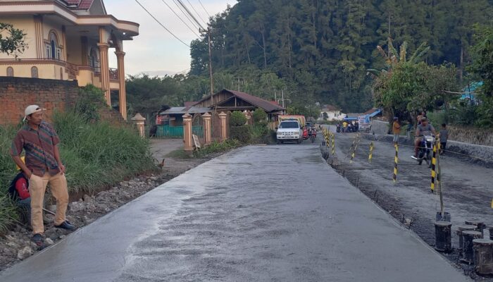 Jalan Seribu Lubang Mulai Diperbaiki, Warga Lareh Sago Halaban Ucapkan Terima Kasih kepada Gubernur Sumbar