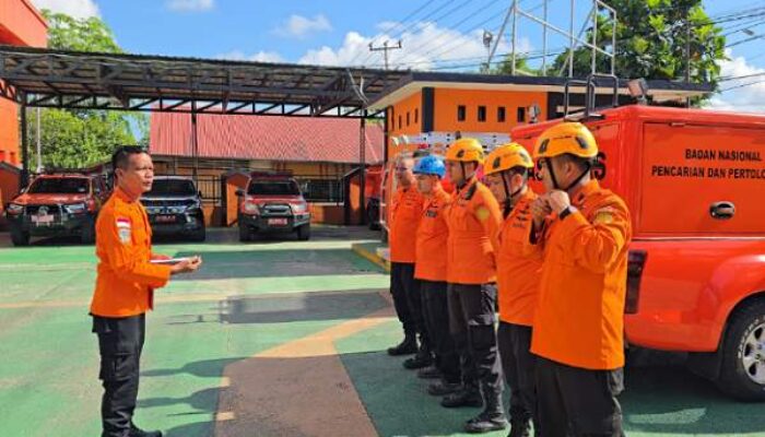 Bus ALS Terbalik di Padang Panjang, Tim SAR Lakukan Evakuasi