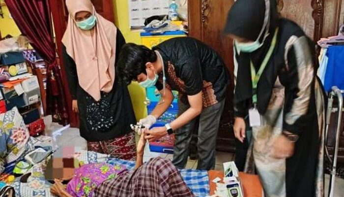 Program Dokter Warga di Padang Sukses Jangkau Ratusan Pasien