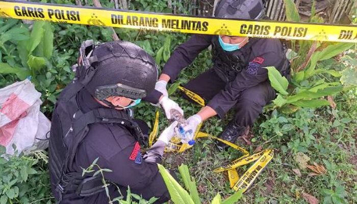 Tim Jibom Brimob Sumbar Berhasil Amankan Bom Mortir di Limapuluh Kota