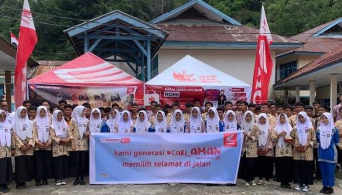 Honda Hayati Tanamkan Pentingnya Safety Riding ke Pelajar SMKN 1 Tilatang Kamang