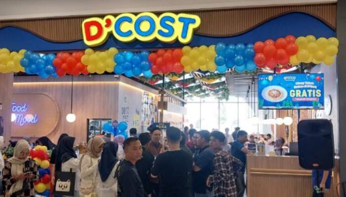Warga Padang Antusias Sambut Kehadiran D’COST di Basko City Mall
