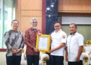 Bukittinggi Terima Sertifikat Kekayaan Intelektual Komunal, Wako Ramlan Siap Dorong UMKM Daftarkan Produk Lokal