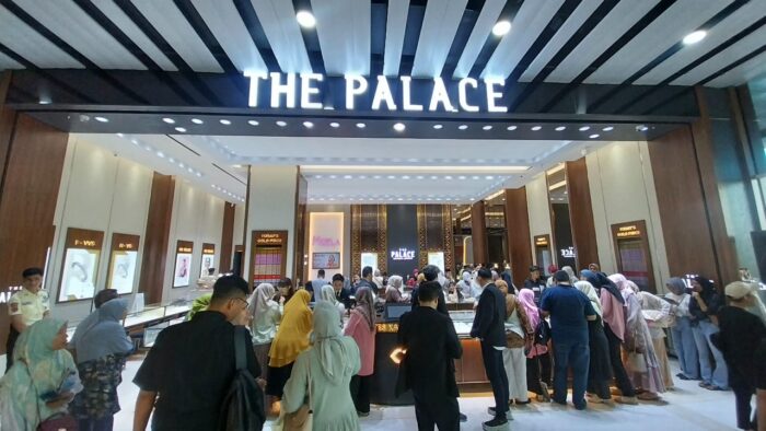 The Palace National Jeweler di Basko City Mall Padang. (Foto: Ingatlah.com)
