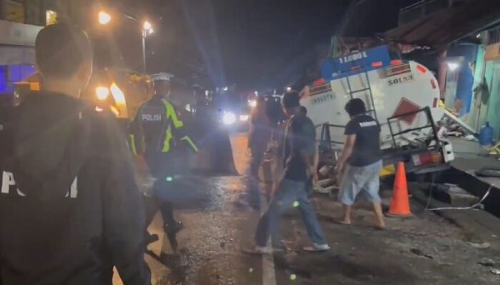 Kecelakaan Beruntun di Tanah Datar, Tujuh Kendaraan Dihantam Tangki Pertamina
