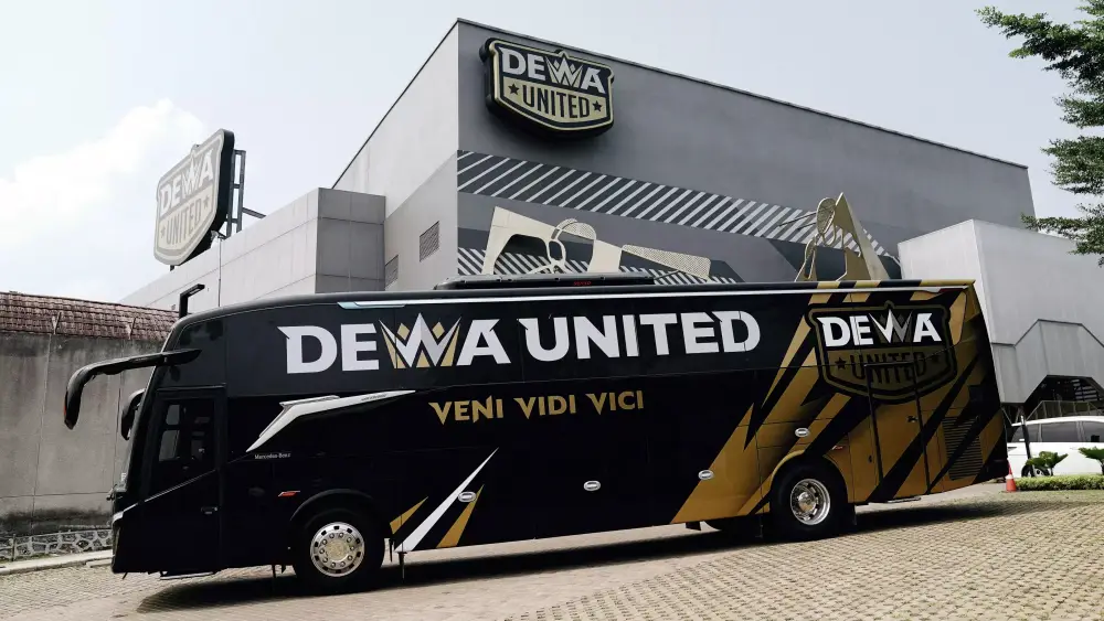 Penampakan Bus Jetbus5 MHD Dewa United dirancang khusus untuk mendukung aktivitas tim profesional dengan fitur modern.