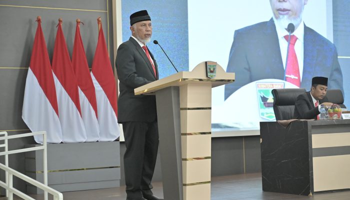 Gubernur Mahyeldi Apresiasi Yozarwardi: Penjabat Sekda yang Kerja Senyap Tapi Berdampak