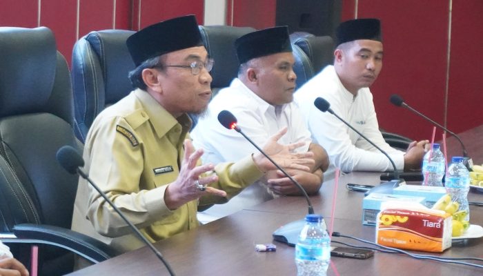 Perjalanan Maigus Nasir, Dari Guru Bergaji Rp2000 Sampai Diamanahi Jadi Wawako Padang