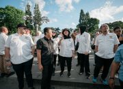 Kunjungan Kerja ke Sumbar, Titiek Soeharto Diberi Teka-teki soal Jam Gadang oleh Wagub Vasko
