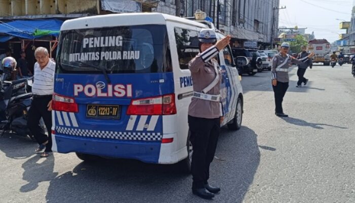 Tim Penling Ditlantas Polda Riau Sasar Pasar Pagi, Ajak Warga dan Pedagang Tertib Berlalu Lintas