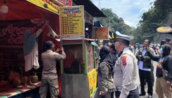 Antisipasi Kemacetan, Tim Gabungan Tindak Parkir Sembarangan di Kelok 9