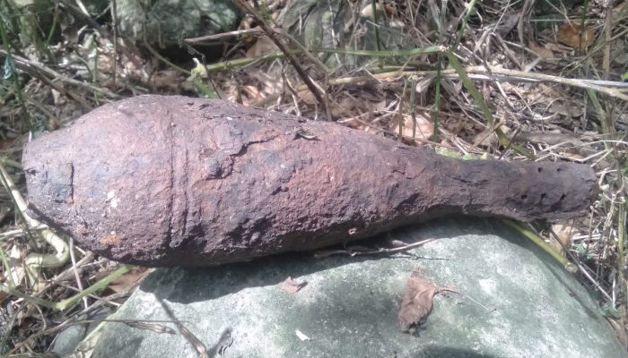 Mortir Tua Ditemukan di Ladang Warga Padang, Polisi Amankan Lokasi
