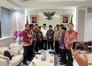 Gubernur Mahyeldi Temui Menag di Jakarta: Dorong Wakaf Produktif dan Usulkan Sumbar Tuan Rumah Rakernas Asrama Haji