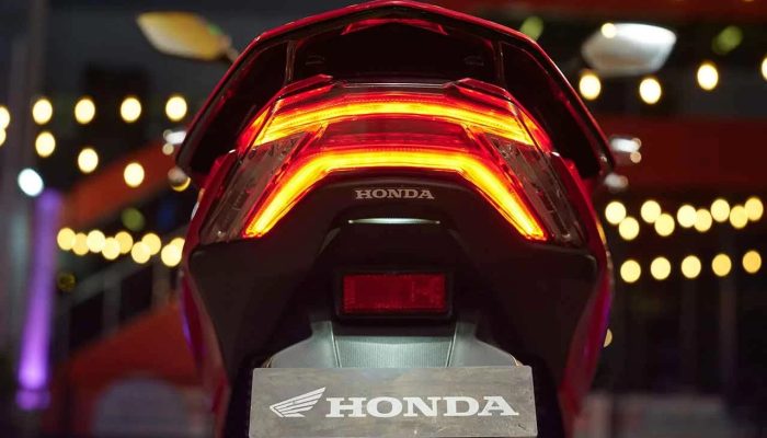 Honda Hayati bagikan Cara Gunakan Lampu Sein yang Benar untuk #Cari_Aman di Jalan