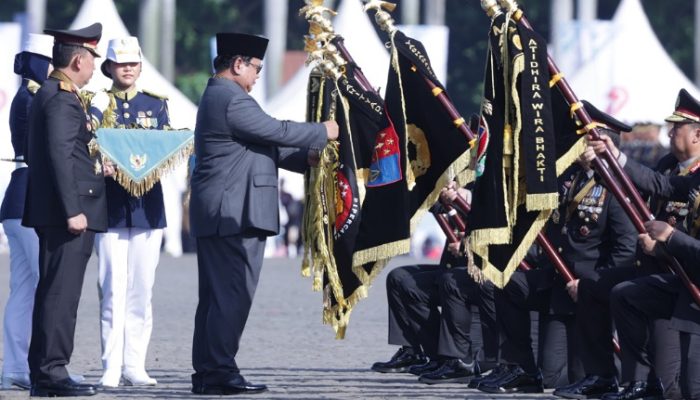 Presiden Berikan Penghargaan Bergengsi Tujuh Satker dan Tiga Personel dengan Catatan Bersih Selama Dinas 