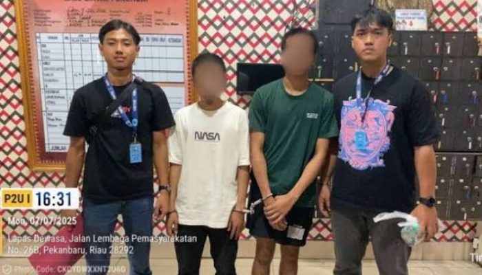Selundupkan Narkoba ke Lapas, Pengunjung dan Dua Napi Diperiksa Satresnarkoba Polresta Pekanbaru 