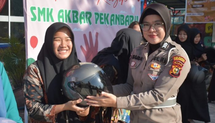 Tertib Sejak Dini, Satlantas Pekanbaru Sasar Pelajar dalam Sosialisasi Operasi Patuh 2025