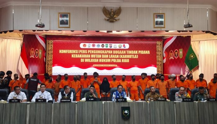 Pemerintah Kerahkan 800 Personel TNI-Polri, KLHK: Perusahaan Lalai Akan Disanksi