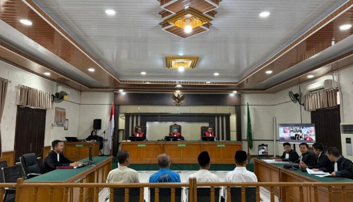 Rugikan Negara Hingga 6 Milyar, Dwi Hartanto Cs Jalani Sidang Perdana Politeknik KP Dumai