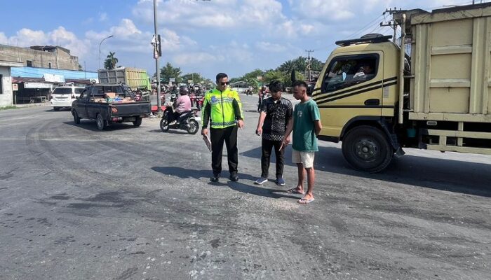 Tragis! Mahasiswi Sumbar Tewas Terlindas Dump Truk di Simpang Garuda Sakti Pekanbaru
