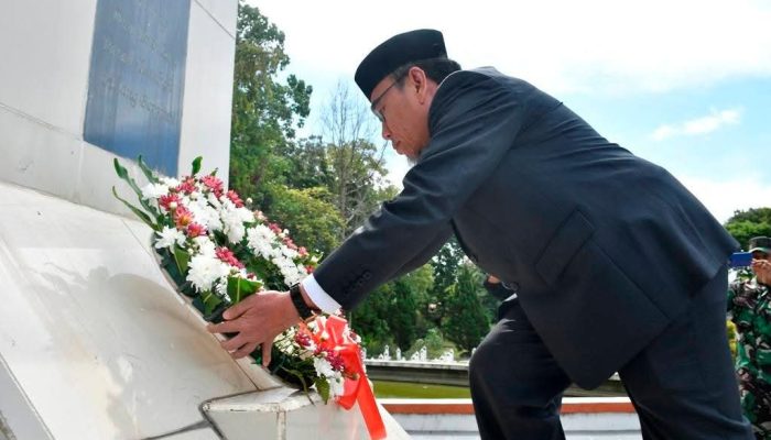 Maigus Nasir: Terima Kasih Bukittinggi, Makam Pahlawan Kita Terawat
