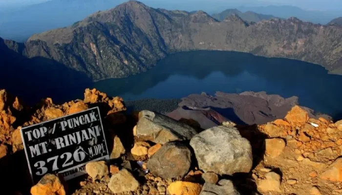 Pendakian Gunung Rinjani Ditutup Sementara Mulai 1 Agustus 2025, Ini Alasannya
